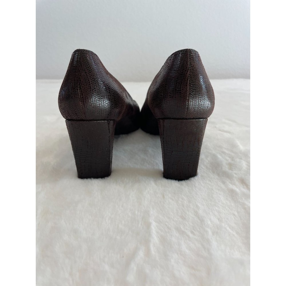 Stuart Weitzman Women's Brown Square Toe Embossed… - image 5